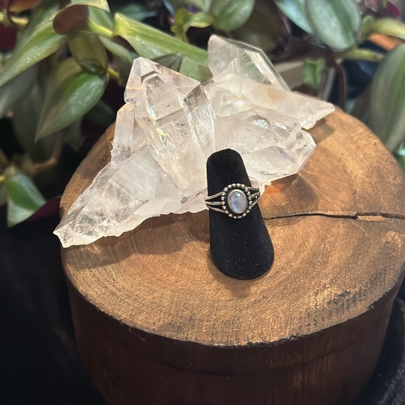 Moonstone ring - Picture 5 of 7